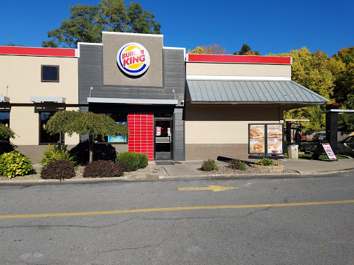 Fast Food Restaurant «Burger King», reviews and photos, 104-106 Fayette St, Manlius, NY 13104, USA