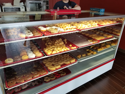Donut Shop «I Love Donuts», reviews and photos, 601 N Main St C, Shelbyville, TN 37160, USA