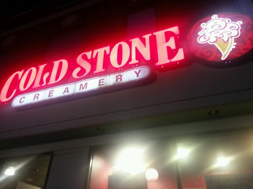Ice Cream Shop «Cold Stone Creamery», reviews and photos, 134 N Marion St, Oak Park, IL 60301, USA