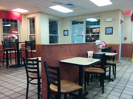 Mexican Restaurant «Taco Bell», reviews and photos, 197 S Main St, West Lebanon, NH 03784, USA
