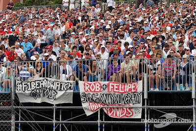 болельщики Роба Смедли и Фелипе Массы на Гран-при Монако 2012