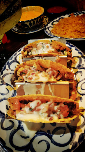 Mexican Restaurant «La Carreta Mexican Restaurant», reviews and photos, 44 Nashua Rd, Londonderry, NH 03053, USA