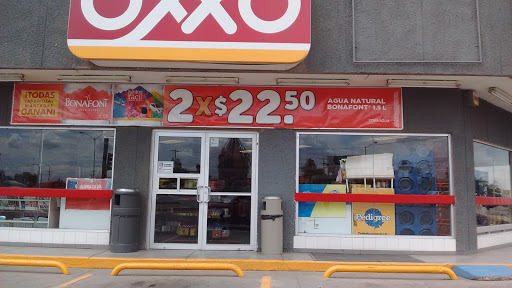 Cadena Comercial Oxxo, Av. Enrique Estrada 779, Las Americas, 99030 Fresnillo, Zac., México, Supermercados o tiendas de ultramarinos | ZAC