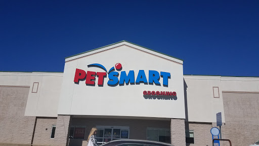 Pet Supply Store «PetSmart», reviews and photos, 475 Bank St, Waterbury, CT 06708, USA