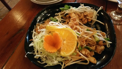 Thai Restaurant «Thai Paradise», reviews and photos, 2770 E Bidwell St #100, Folsom, CA 95630, USA