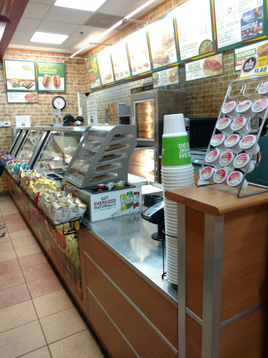 Restaurant «Subway», reviews and photos, 1030 Summit St #300, Elgin, IL 60120, USA