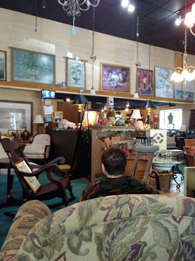 Thrift Store «The Church Mouse BoutiqueThrift Shop», reviews and photos, 78 Arrow Rd, Hilton Head Island, SC 29928, USA