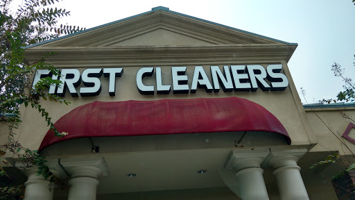 Dry Cleaner «First Cleaners», reviews and photos, 1202 Kingwood Dr # E, Kingwood, TX 77339, USA