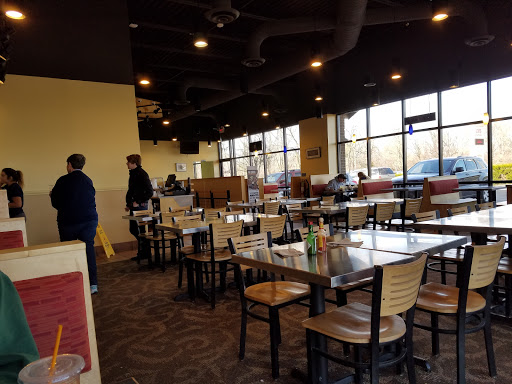 Mexican Restaurant «QDOBA Mexican Eats», reviews and photos, 704 S State Rd 135 #100, Greenwood, IN 46142, USA