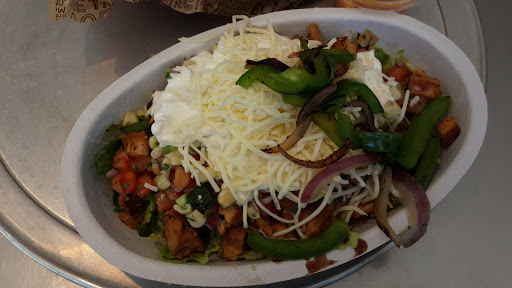 Mexican Restaurant «Chipotle Mexican Grill», reviews and photos, 6 Main St, Madison, NJ 07940, USA