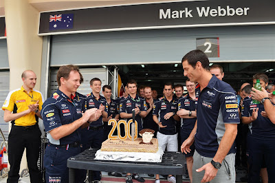 Марк Уэббер отмечает свой 200-ый старт в Формуле-1 на Гран-при Бахрейна 2013