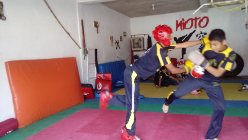 Kioto Kenpo Karate, París 34, Nueva Mina, 96760 Minatitlán, Ver., México, Escuela de defensa personal | VER