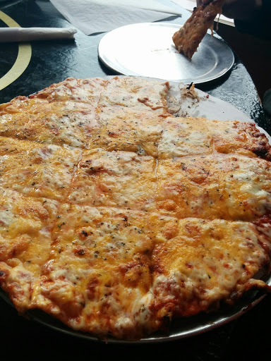 Pizza Restaurant «Pappos Pizzeria», reviews and photos, 221 E Walnut St, Springfield, MO 65806, USA