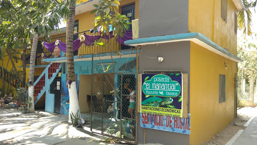 Hotel Posada El Manantial, Calle la Barrita al lado de Jardin de Niños, Oax., México, Hotel económico | OAX