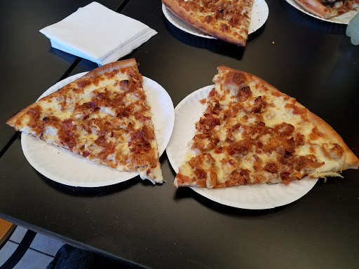 Pizza Restaurant «Slice Of New York», reviews and photos, 847 Edgell Rd, Framingham, MA 01701, USA