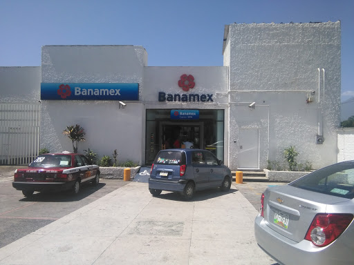 Citibanamex, Fernando Gutiérrez Barrios 20, Escamela, 94463 Ixtaczoquitlán, Ver., México, Banco o cajero automático | VER