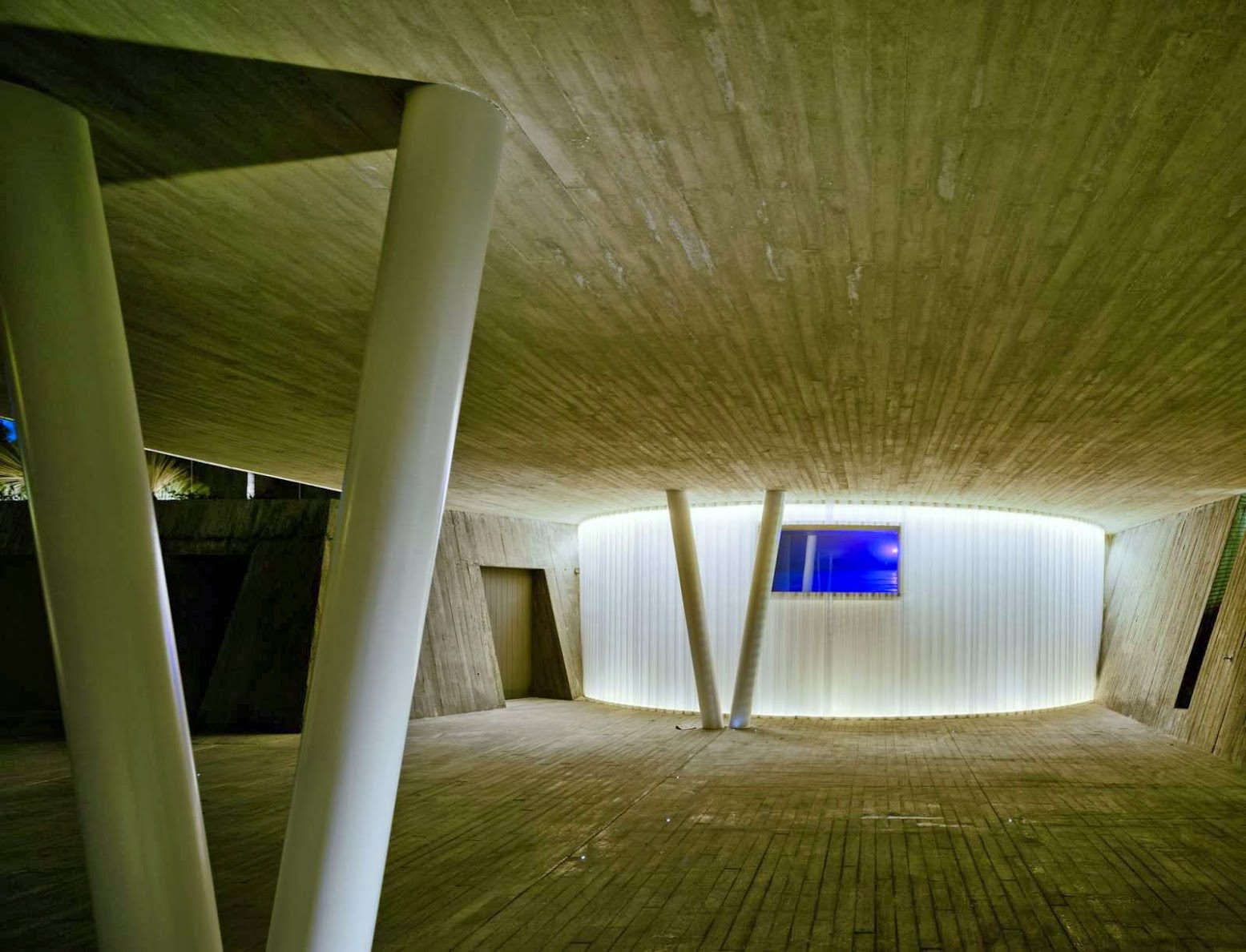 4 in 1 house by Clavel Arquitectos