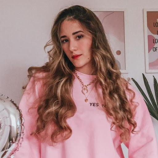 Paloma Oliveira
