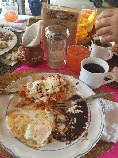 EL CONSUELO, Nicolás Bravo 36, Centro, 40890 Zihuatanejo, Gro., México, Restaurante | GRO