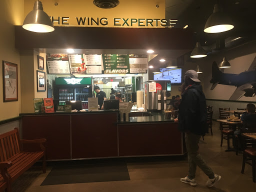 Chicken Wings Restaurant «Wingstop», reviews and photos, 1244 McCarter Hwy, Newark, NJ 07104, USA