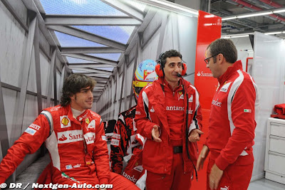 Фернандо Алонсо Андреа Стелла Стефано Доменикали в боксах Ferrari на Гран-при Кореи 2011