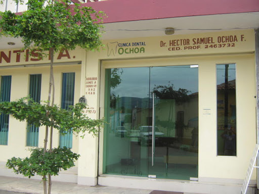 Clínica dental Ochoa, Valentín Velasco 39, Centro, 48740 El Grullo, Jal., México, Clínica odontológica | JAL