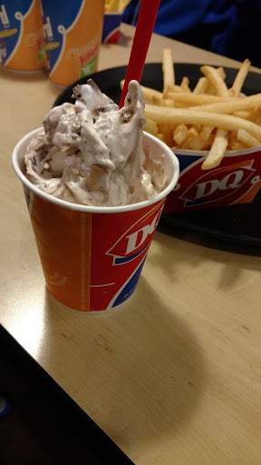 Fast Food Restaurant «DQ Grill & Chill Restaurant», reviews and photos, 1010 Town Dr, Wilder, KY 41076, USA