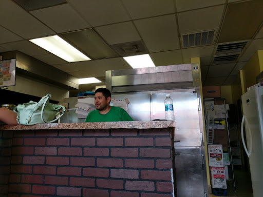 Pizza Restaurant «Milton Pizza», reviews and photos, 2530 New Kent Hwy, Quinton, VA 23141, USA