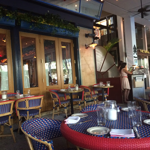 Restaurant «Le Zoo», reviews and photos, 9700 Collins Ave #135, Miami Beach, FL 33154, USA