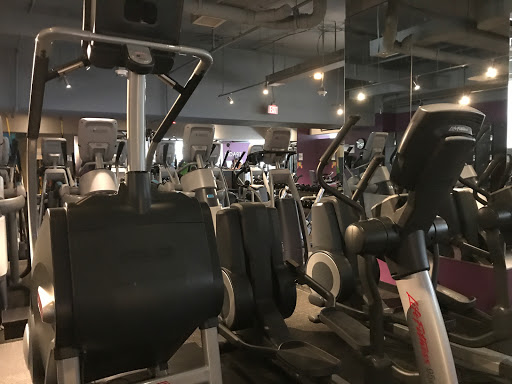 Gym «VIDA Fitness, Renaissance Hotel», reviews and photos, 999 9th St NW, Washington, DC 20001, USA