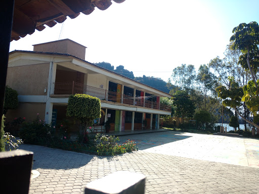 Escuela Primaria Nicolás Bravo, S. Antonio, San Antonio, Valle de Bravo, Méx., México, Escuela primaria | EDOMEX