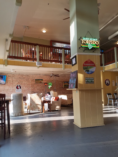 Bar & Grill «Growler Haus Spartanburg», reviews and photos, 113 N Church St, Spartanburg, SC 29306, USA
