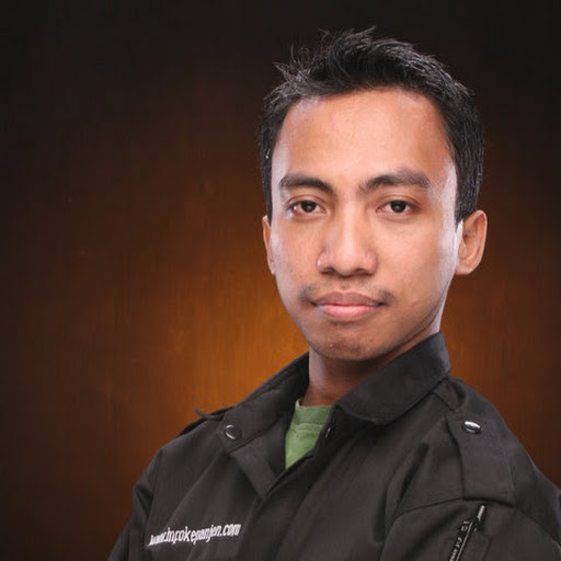 Rey Arifin Rey Arifin