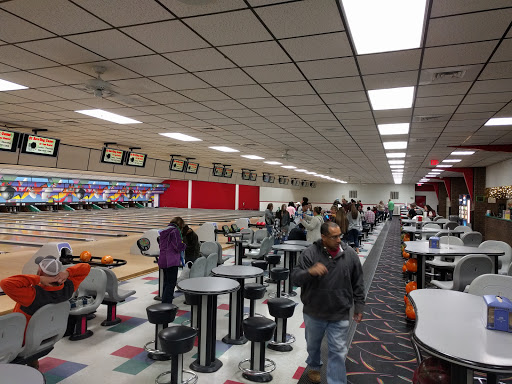 Bowling Alley «Buffaloe Lanes South Family Bowling Center», reviews and photos, 6701 Fayetteville Rd, Raleigh, NC 27603, USA