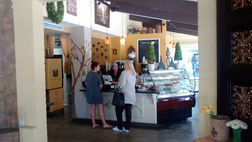 Restaurant «Yellow Vase», reviews and photos, 51 Malaga Cove Plaza, Palos Verdes Estates, CA 90274, USA