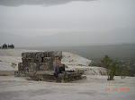 Pamukkale - sitting on the tombs