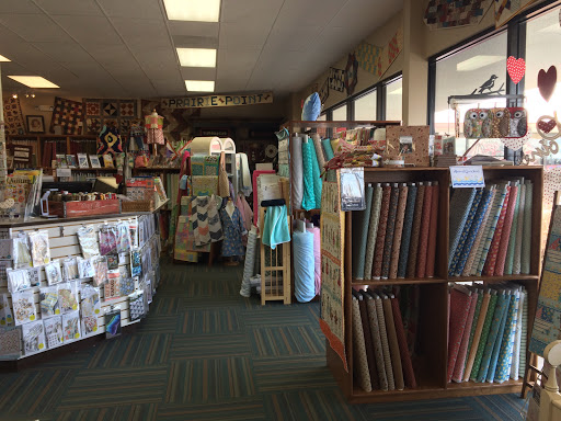 Fabric Store «Prairie Point Quilt & Fabric Shop», reviews and photos, 11950 Shawnee Mission Pkwy, Shawnee, KS 66216, USA