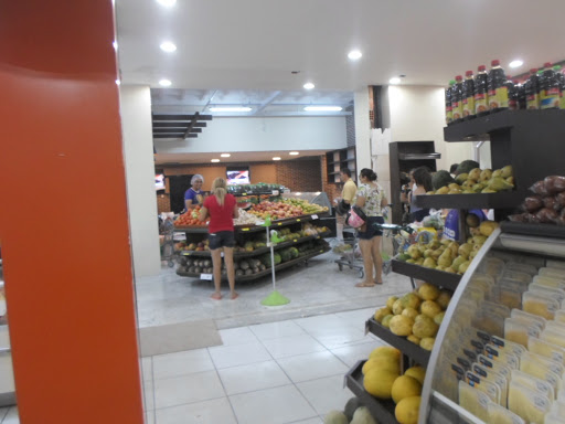Supermercado Nossa Família, Av. Dom Aureliano Matos, 2760 - Centro, Limoeiro do Norte - CE, 62930-000, Brasil, Lojas_Mercearias_e_supermercados, estado Ceará