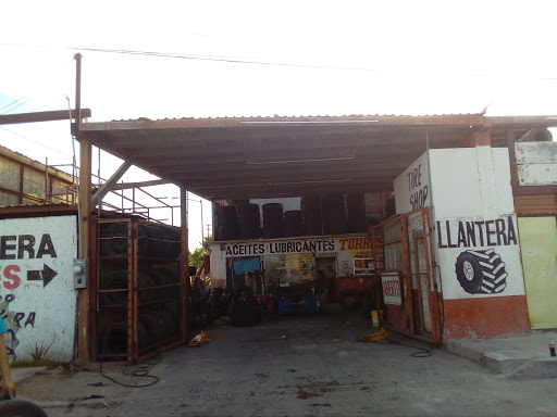 Llantera Torres, Constitución SN, Centro, 83550 Puerto Peñasco, Son., México, Taller de reparación de automóviles | SON