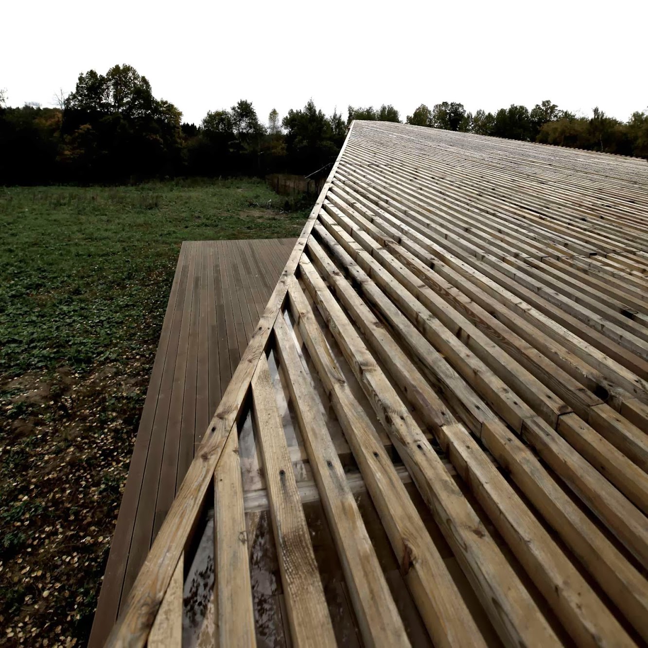 Summer House by Khachaturian Architects