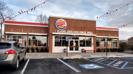 Fast Food Restaurant «Burger King», reviews and photos, 335 Montauk Hwy, Bay Shore, NY 11706, USA