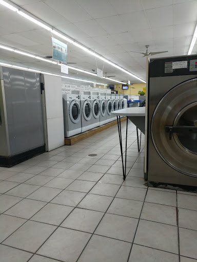 Laundromat «Orems Laundry», reviews and photos, 2100 Orems Rd, Middle River, MD 21220, USA