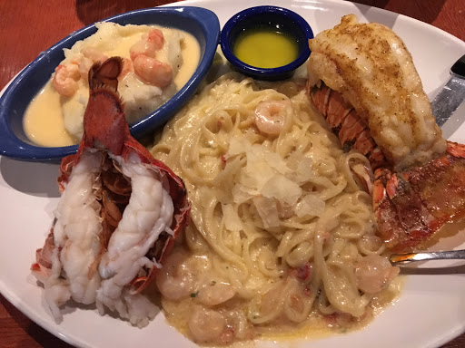 Seafood Restaurant «Red Lobster», reviews and photos, 10500 Ulmerton Rd, Largo, FL 33771, USA