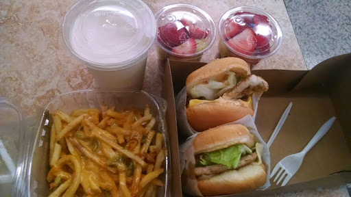 Hamburger Restaurant «M Burger», reviews and photos, 100 W Randolph St, Chicago, IL 60601, USA