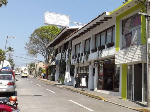 Centro Dermatológico de Córdoba, Ave 9 1207, San Jose, 94560 Córdoba, Ver., México, Cuidado del cabello | VER