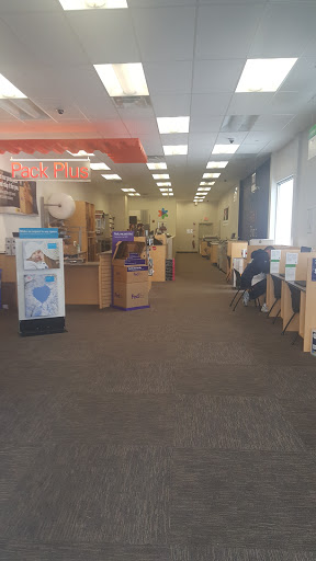 Print Shop «FedEx Office Print & Ship Center», reviews and photos, 1 Oak St #5, Westborough, MA 01581, USA