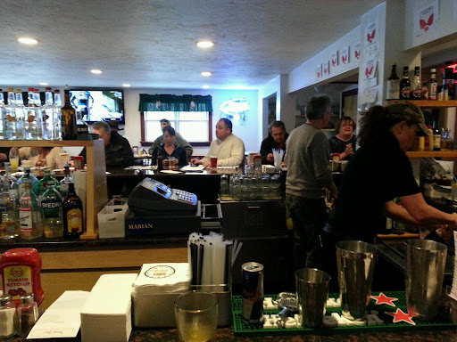 Bar & Grill «T.J. Food & Spirits», reviews and photos, 355 W Union St, Ashland, MA 01721, USA