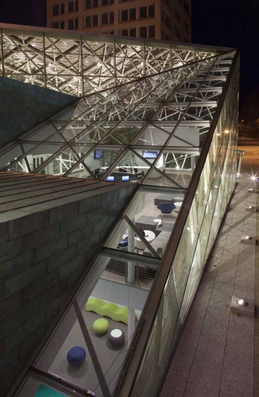 04-Student-Union-Building-Addition-by-ikon.5-architects