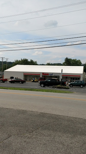 Grocery Store «Gallatin County IGA», reviews and photos, 201 Roberta Dr, Warsaw, KY 41095, USA