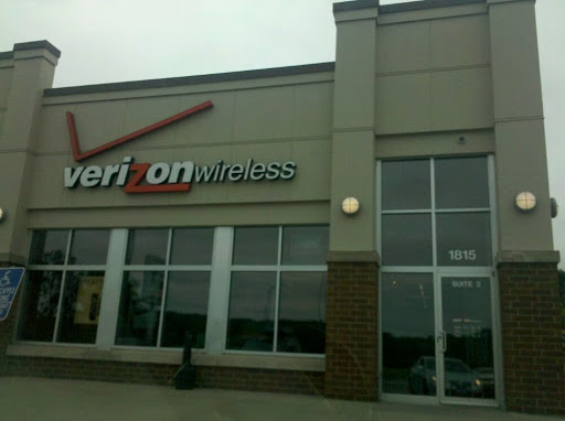 Cell Phone Store «Verizon», reviews and photos, 2425 2nd St #1, Coralville, IA 52241, USA